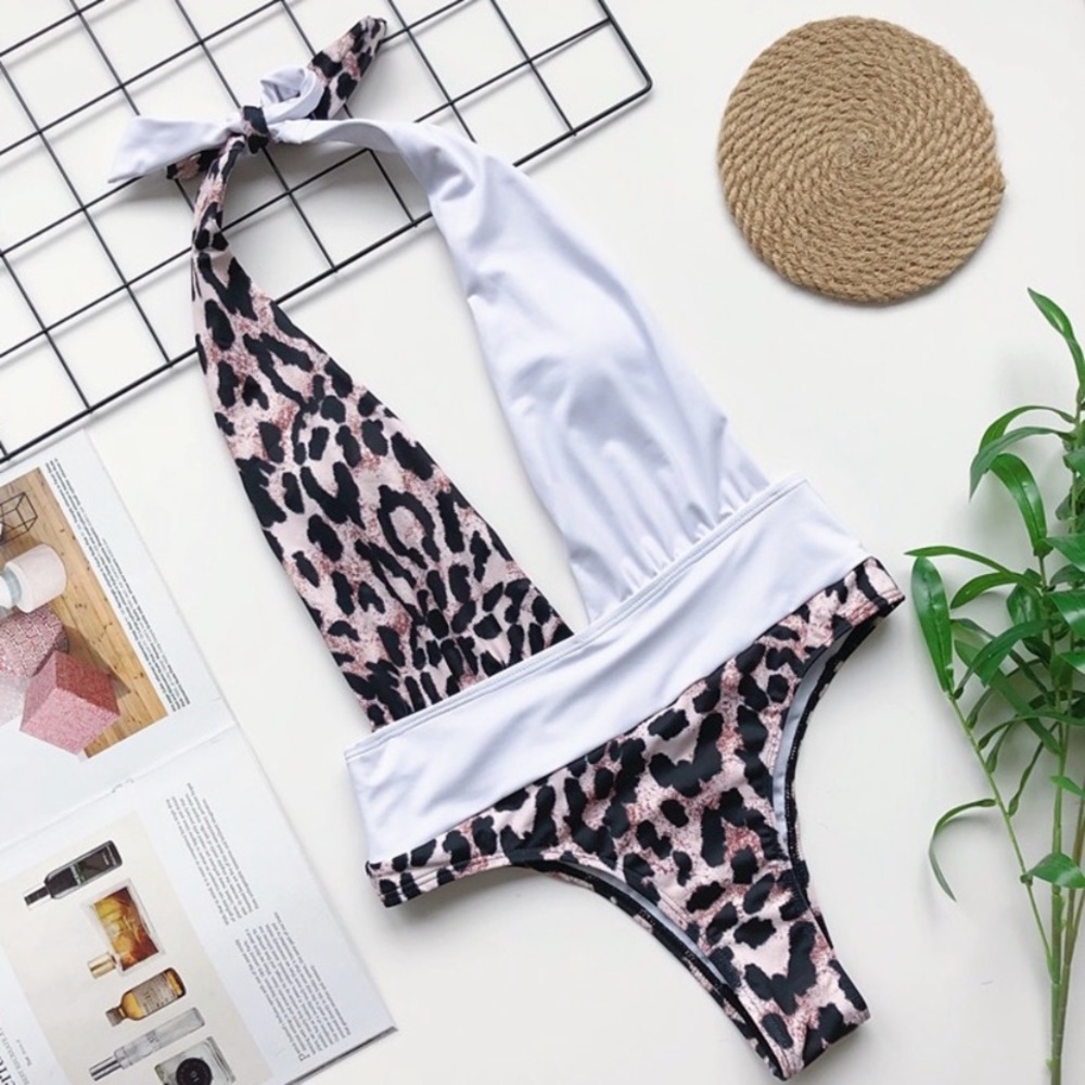 Bathing suit